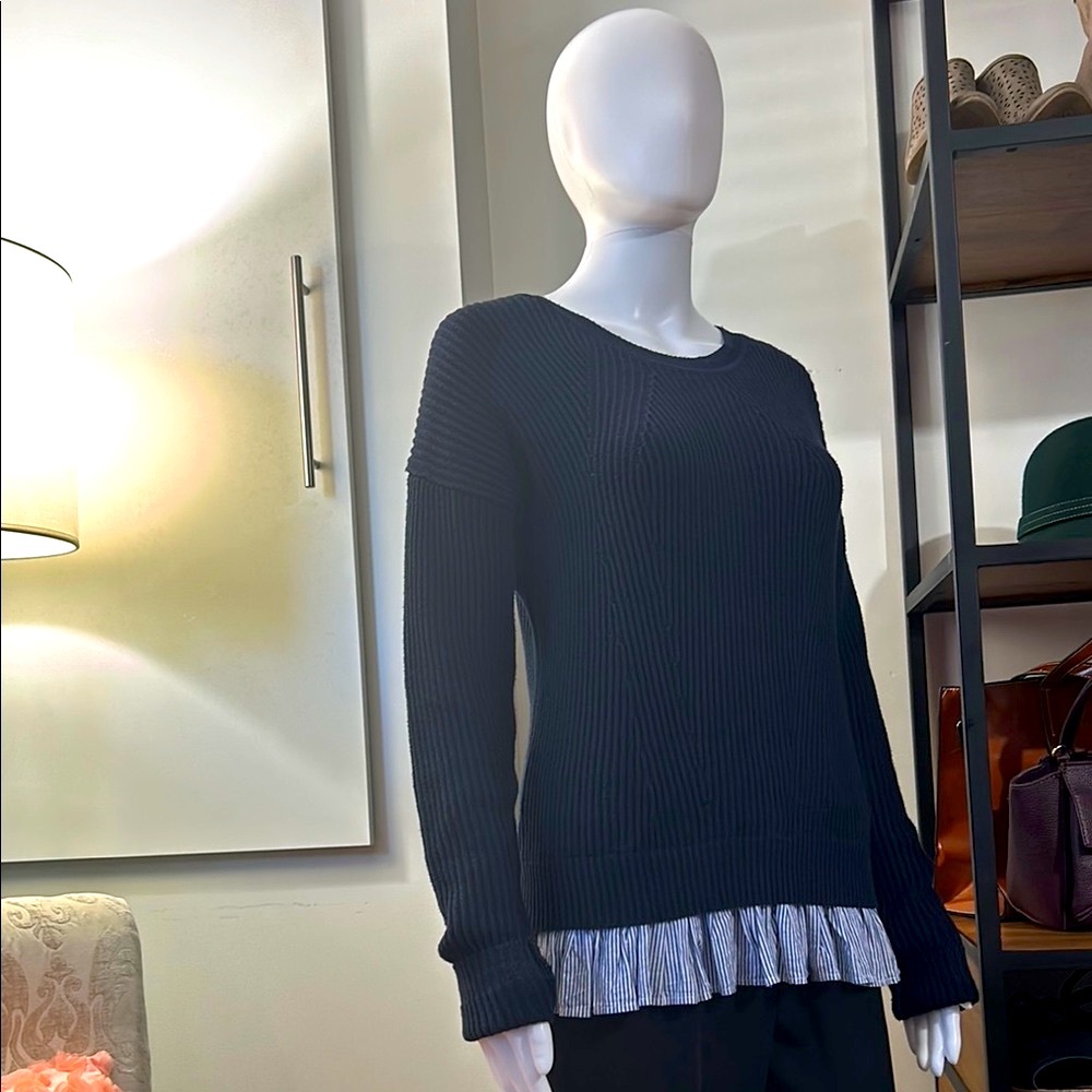 Chic Navy blue Crew Neck Sweater with Ruffle Hem, in size L